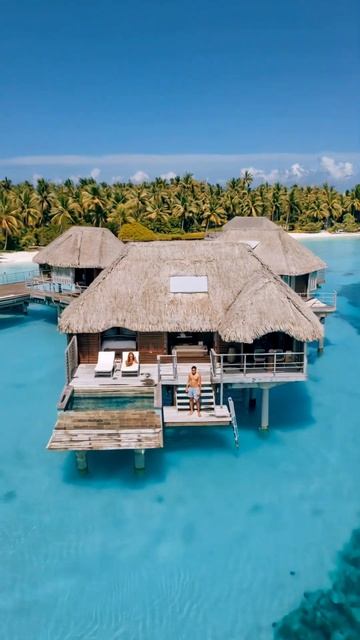 Four Seasons Resort Bora Bora 5* - Бора-Бора, Французская Полинезия смотреть онлайн