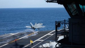 Трамп вновь угрожает ударами по Ирану. Что пишут СМИ