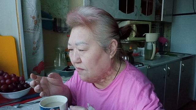 Завтрак 🍇☕и пряники 😋🤩🫶 смотреть онлайн