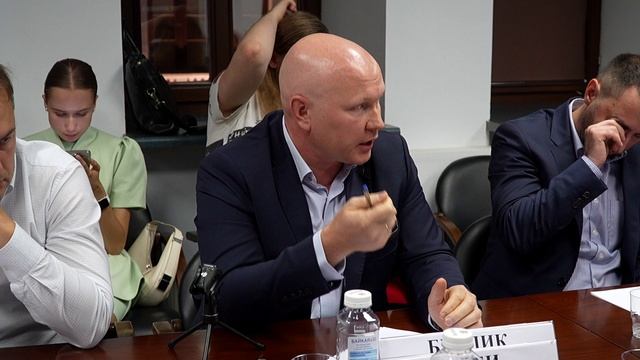 Русских нужно возвращать в первую очередь! смотреть онлайн