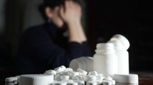 Тренд на антидепрессанты: кто навязывает молодежи сильнодействующие препараты