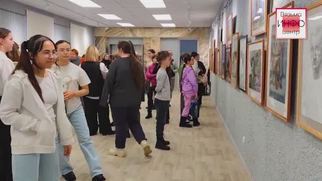 „Творчество юных“: выставка работ учащихся Вяземской ДХШ им. А.Сергеева смотреть онлайн