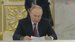 Путин отметил усилия ОАЭ в процессе урегулирования украинского кризиса
