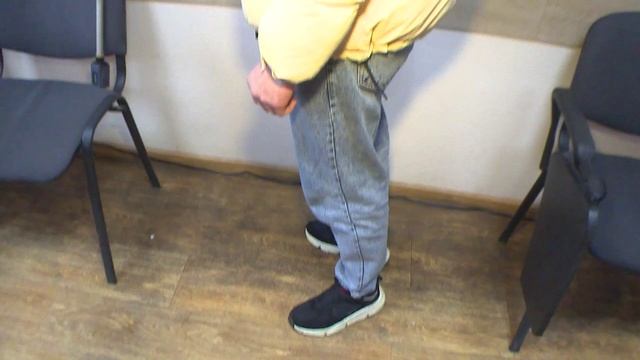 Полицейские задержали смолянина, который работал на мошенников смотреть онлайн