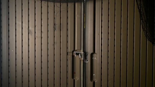 Настя и друзья ловят монстров на Хэллоуин смотреть онлайн