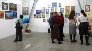 Персональная выставка «Путь к мечте» художника-преподавателя Надежды Зелинской работает в Бийске