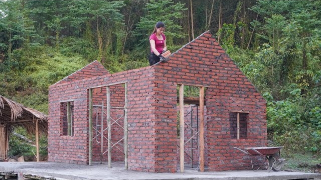 Строю стены дома из кирпичей. Серия 3. Ли Фук Ви смотреть онлайн