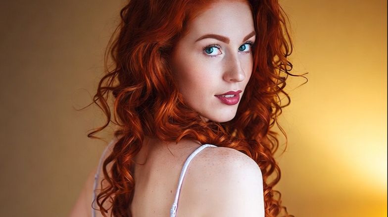 Бесстыжая Рыжая женщина 32+ смотреть онлайн