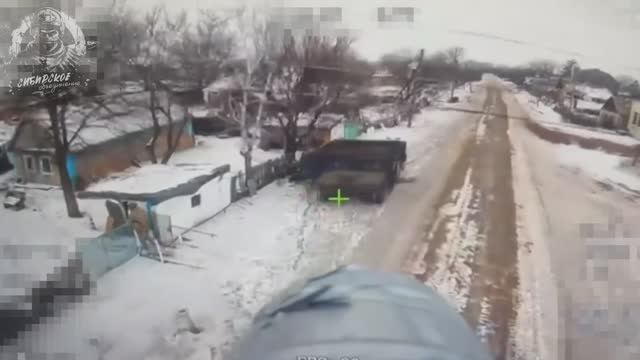 Удары FPV-дронами и сбросы по технике Всу, удар FPV-дроном по ББМ HMMWV Всу в н.п Матяшево 💥🇷🇺👊 смотреть онлайн