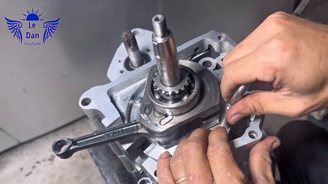 Что будет если поставить на Мопед Honda Wave 4х цилиндровый двигатель смотреть онлайн