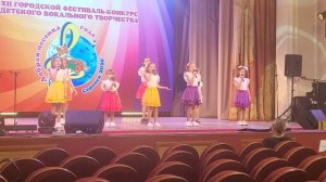 Арина и Василиса. Отборочный тур. Добрая песенка