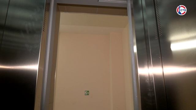 Установили причину перебоев в работе лифтов в доме № 33Б на Лабораторном шоссе смотреть онлайн