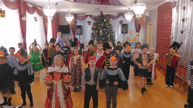 Сказка о Снежной королеве. Новогодний утренник в Детском саду смотреть онлайн