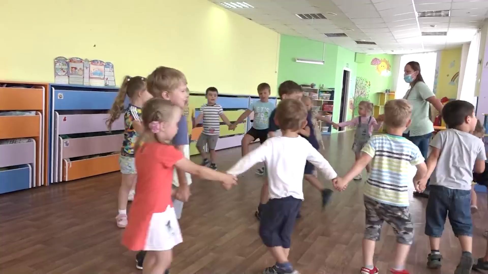 ДЕТСКИЕ САДЫ ЗАРАБОТАЮТ ПО-НОВОМУ смотреть онлайн