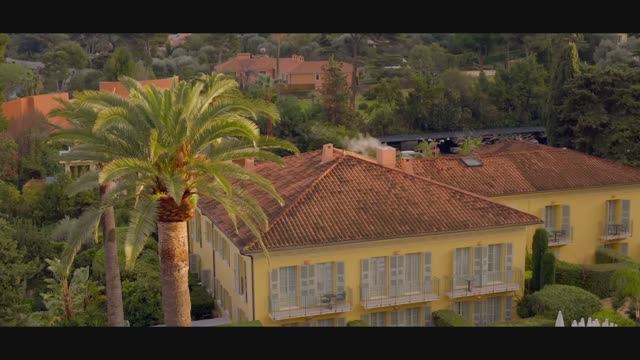 ВОЛШЕБНАЯ ИДИЛЛИЯ КАП-ФЕРРА, отель Cap Ferrat Hotel Royal Riviera. ЛАЗУРНЫЙ БЕРЕГ смотреть онлайн