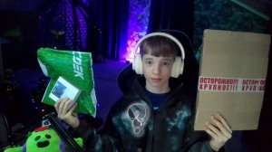 МНЕ ПРИСЛАЛИ ПОСЫЛКУ ОТ РУТУБА (Я НЕ ЗНАЮ ЧТО ТАМ)