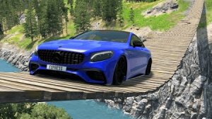 Автомобили против подвесного моста