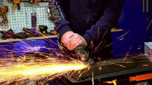 Аккумуляторная Болгарка STAVR у которой есть Фикебеке