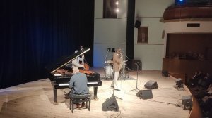 Mark Gross Quartet. It dont mean a thong short voc