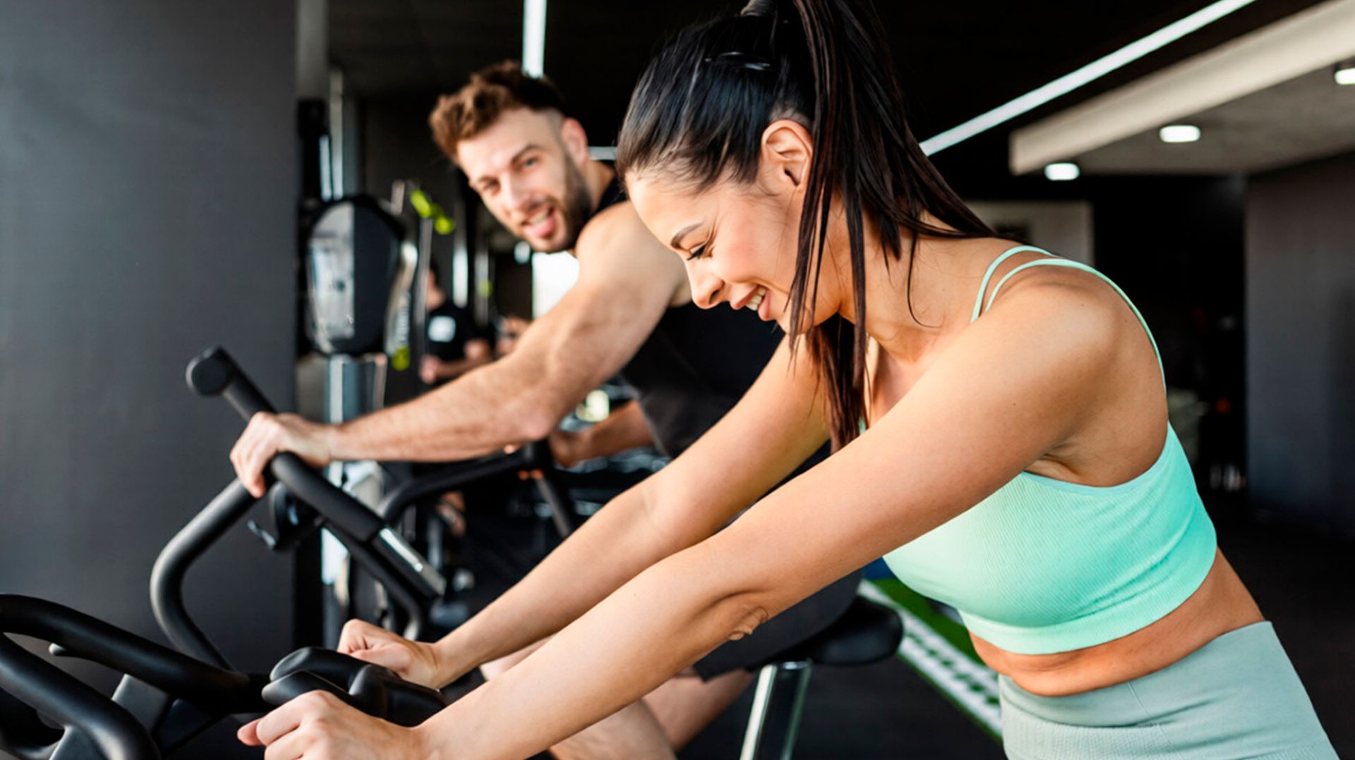 Мошенники массово обманывают любителей онлайн-фитнеса в России смотреть онлайн