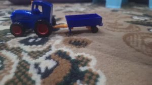 Синий трактор