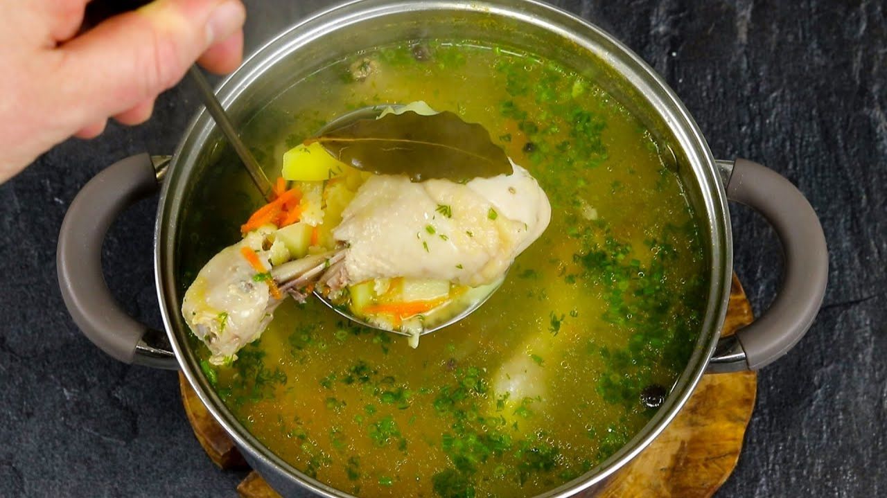 Такой СУПЧИК варю 3 РАЗА В НЕДЕЛЮ! Все в ВОСТОРГЕ и просят СНОВА и СНОВА Простой "Куриный" Суп смотреть онлайн