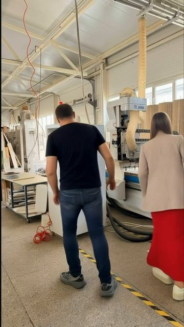 ПОКА ДРУГИЕ ЗВОНЯТ, МЫ ПИЛИМ! смотреть онлайн