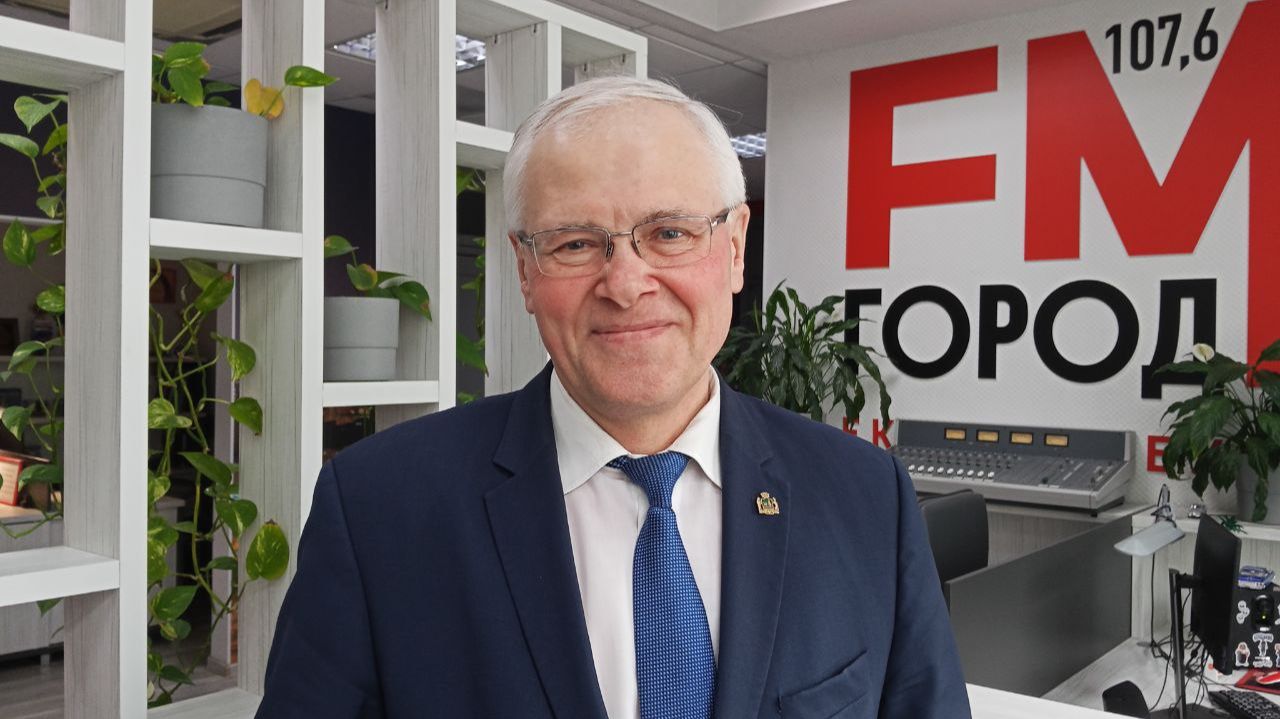 Андрей Корюков: "В планах - очистка Шарташа и ремонт Малышевского моста". смотреть онлайн