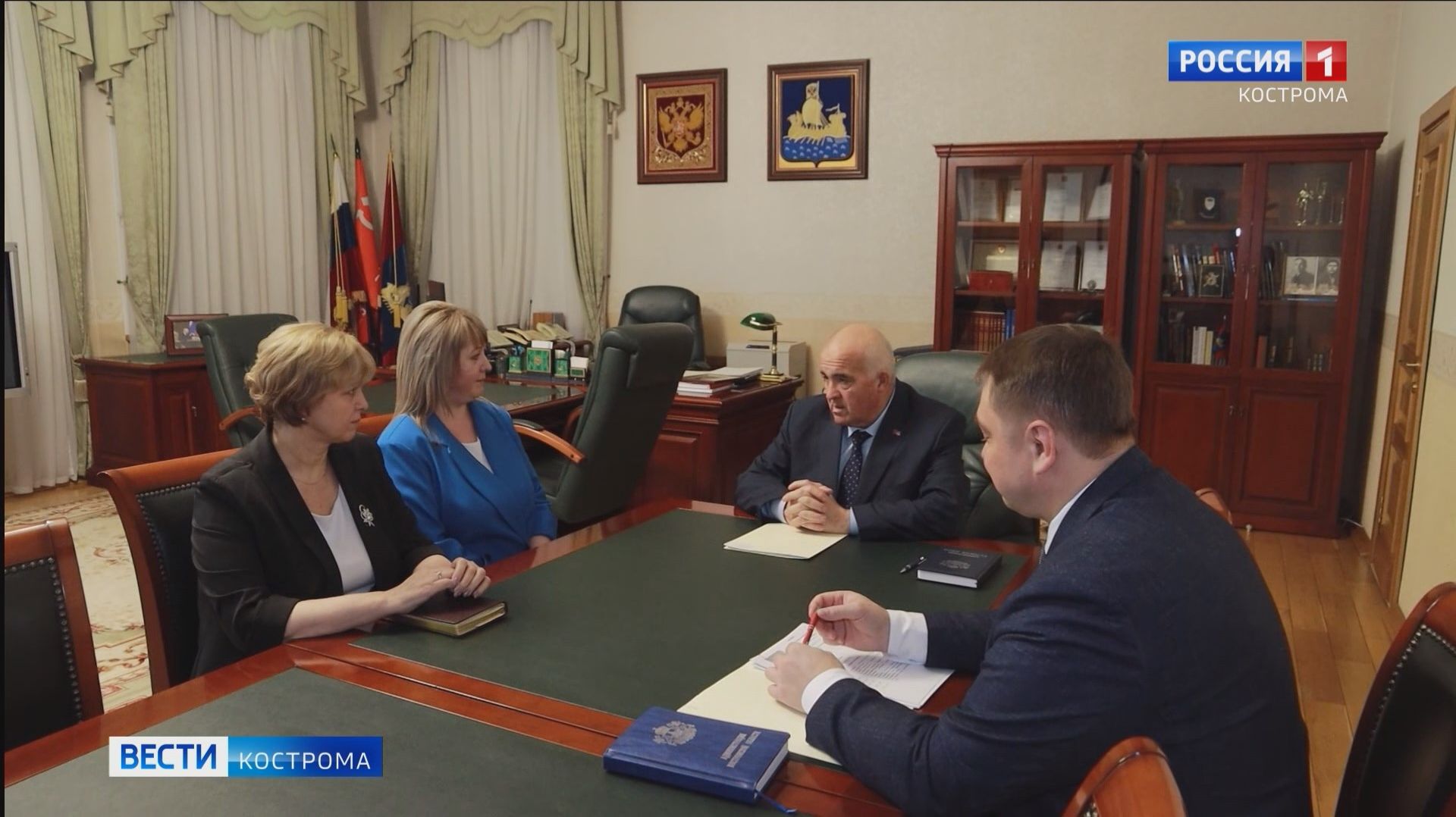 Сергей Ситников встретился с новоизбранными главами двух муниципальных образований смотреть онлайн