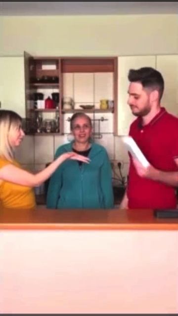 Смешное видео только со звуками из Марио. я только учусь монтировать смотреть онлайн