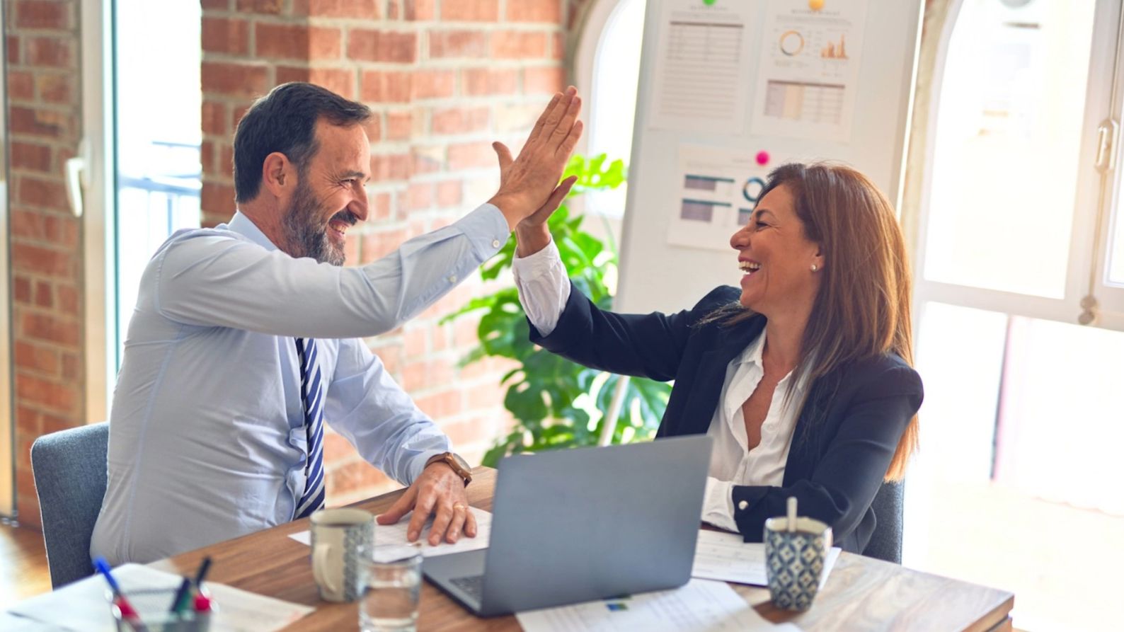 День веселья на работе. Такое утро смотреть онлайн