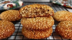 Печенье сладкое кунжутное.