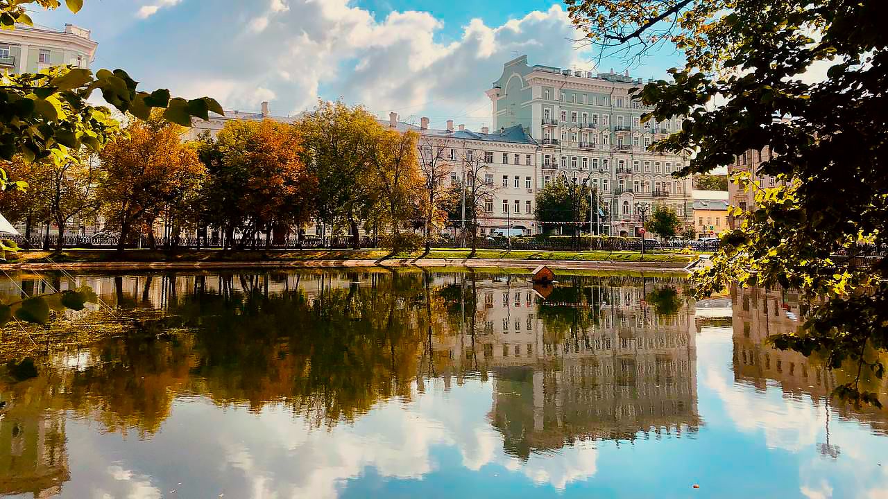 Вступительное слово ректора Института  Фусу Лариса Ивановна Отрывок с «Дня открытых дверей».