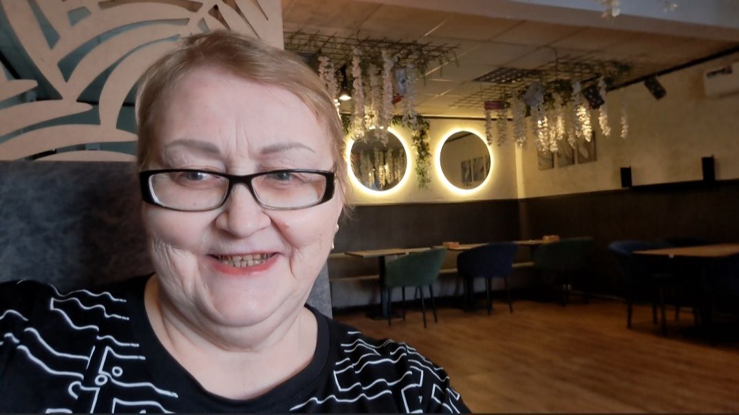 Как я готовлю молочную лапшу. Ужин в кафе. Болталка и чайпитьё. смотреть онлайн