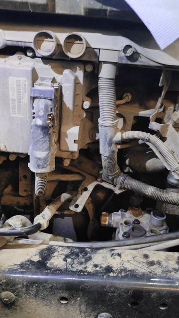 Борьба со снегом, Рома отремонтировал компрессор