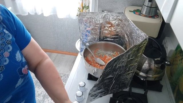 Довариваю рассольник.У нас прям весна. смотреть онлайн