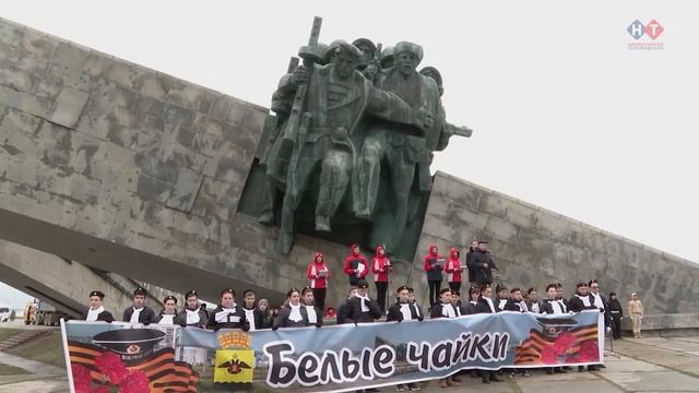 ДНЕВНИКИ БЕСКОЗЫРКИ. Детская Бескозырка впервые прошла в Новороссийске в 2013 году смотреть онлайн