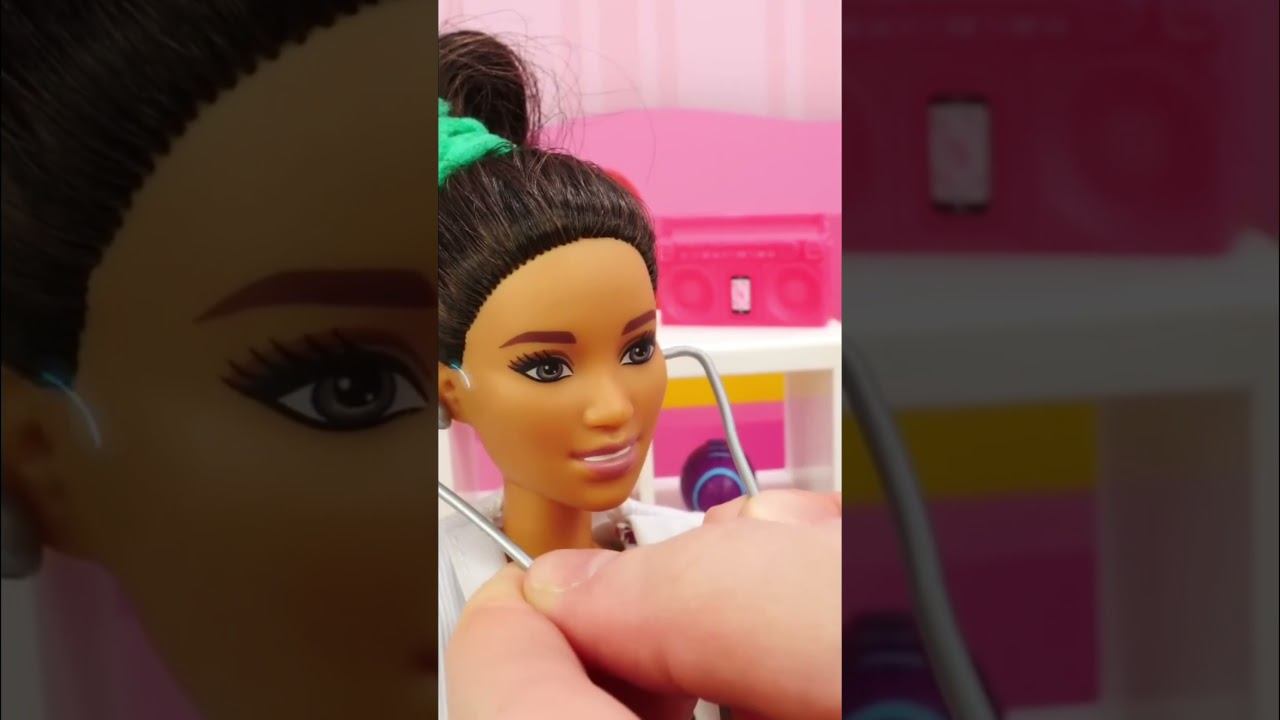 Важный приём! Барби на осмотре у врача перед родами ❤️ #Barbie #длядетей #shorts смотреть онлайн