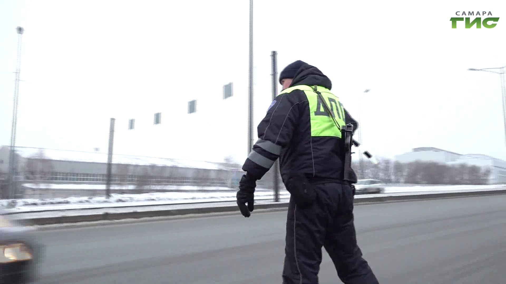 В Самаре прошёл совместный рейд приставов и ГАИ по поиску неплательщиков смотреть онлайн