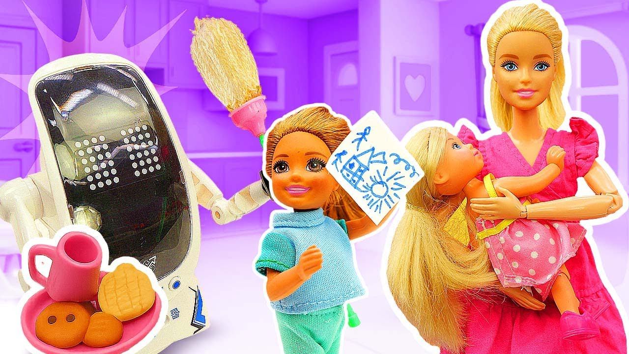 Робот-няня захватил семью Барби !? Робот сначала помогал, а потом стал страшным! Барби в шоке смотреть онлайн