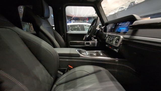 Mercedes-Benz GLC 300 4MATIC смотреть онлайн