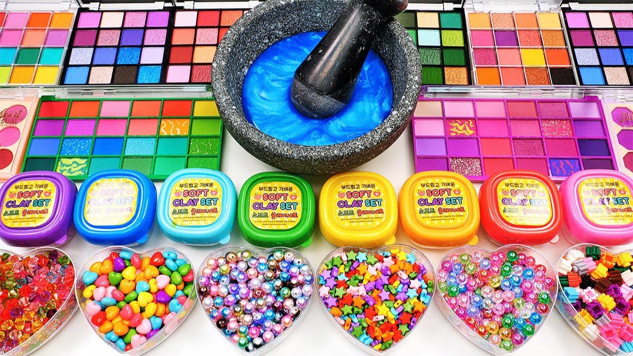 АСМР Слайм, Смешиваем Косметику и Шарики в МЕГА Слайм смотреть онлайн