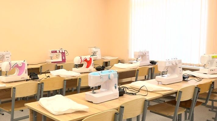 "Единая Россия" проверила качество капитального ремонта в школах смотреть онлайн