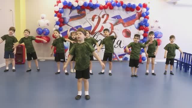 Детская песня Ты не бойся мама, я солдат! // Детский сад смотреть онлайн