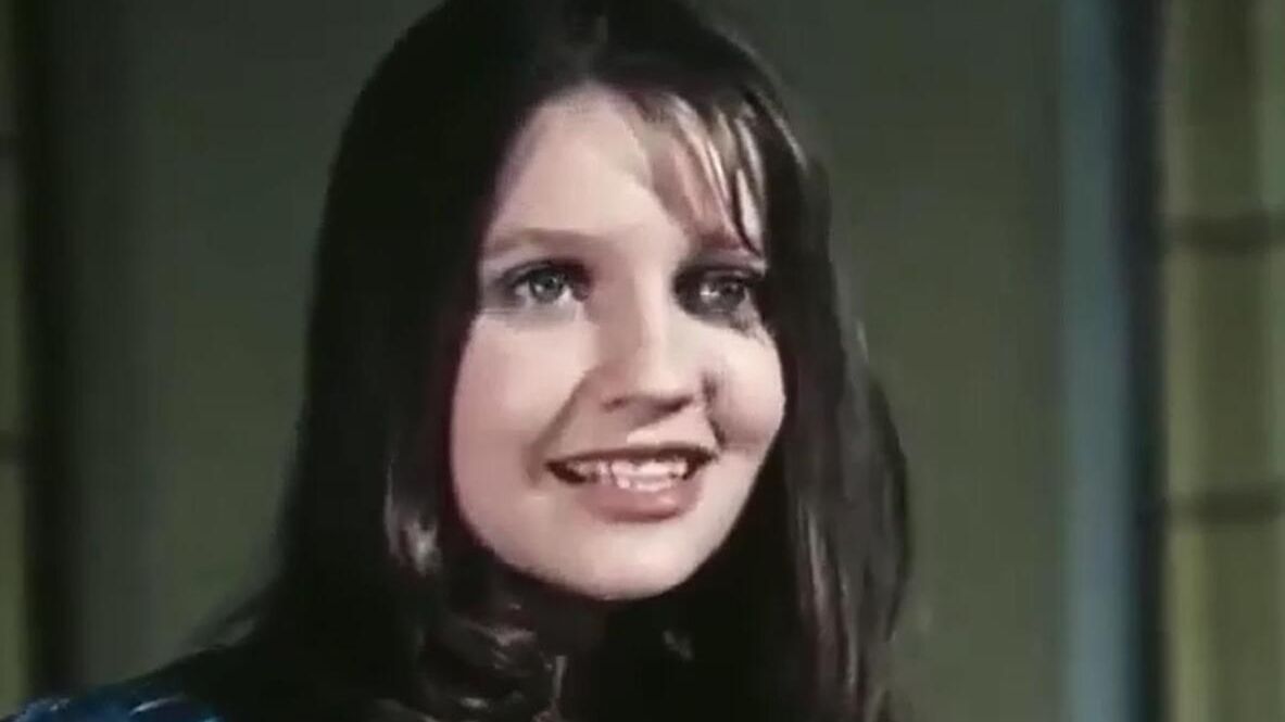 Евгений МАРТЫНОВ - Эхо первой любви смотреть онлайн