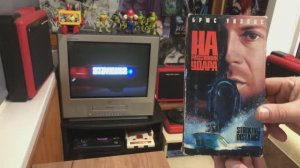 Видеокассета VHS "На расстоянии удара" 1993г. Брюс Уиллис