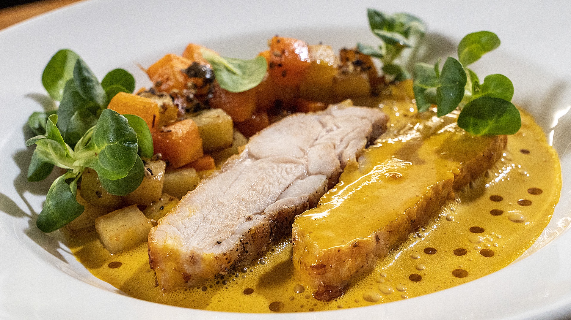 Жарю курицу с капустой кольраби и морковным соусом — получилось нереально вкусно! смотреть онлайн