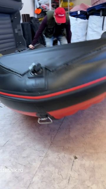 Лодка Badger Air Line 390s штормовой фальшборт