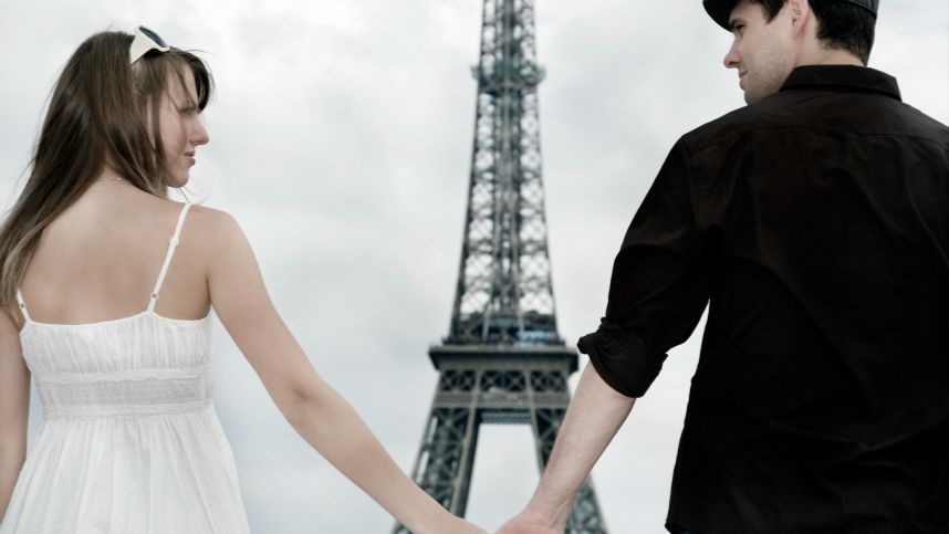 Никакого супружеского долга: во Франции отменяют то, что не закреплено законом смотреть онлайн