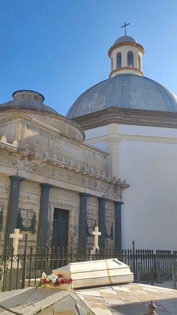 Кладбище San Miguel в Малаге смотреть онлайн